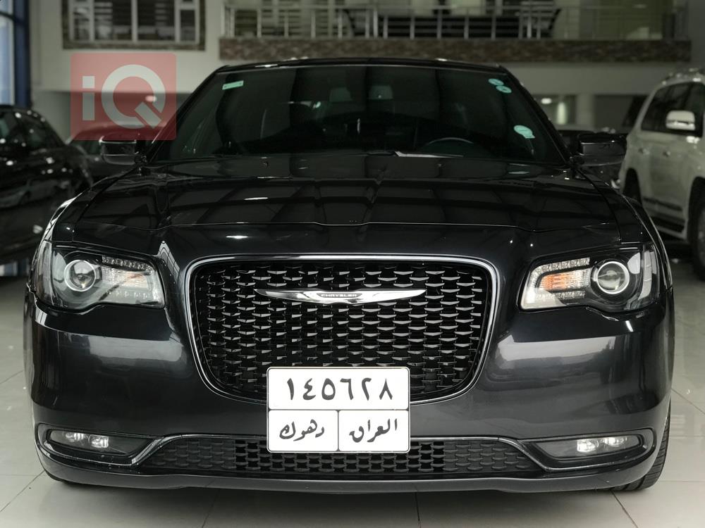 کرایسلەر 300